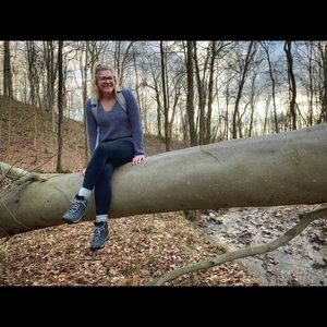 Meet your Posher, Becca